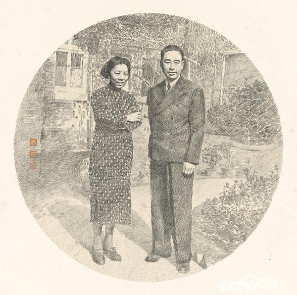 1946年,周恩来和邓颖超在梅园新村30号院内。