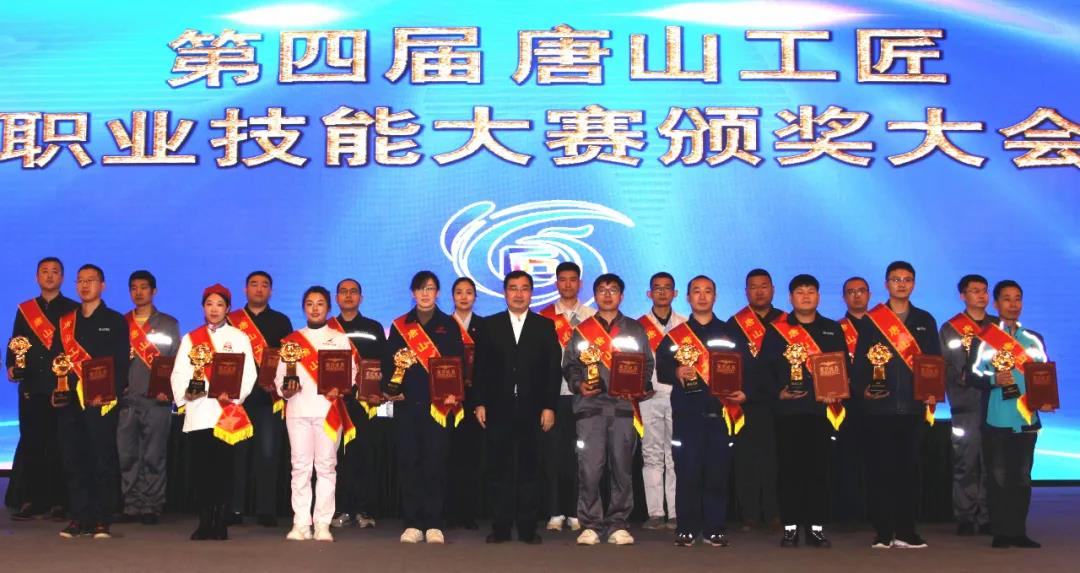 710649a2093940a6b75f44f63a892989.jpg 710649a2093940a6b75f44f63a892989.jpg