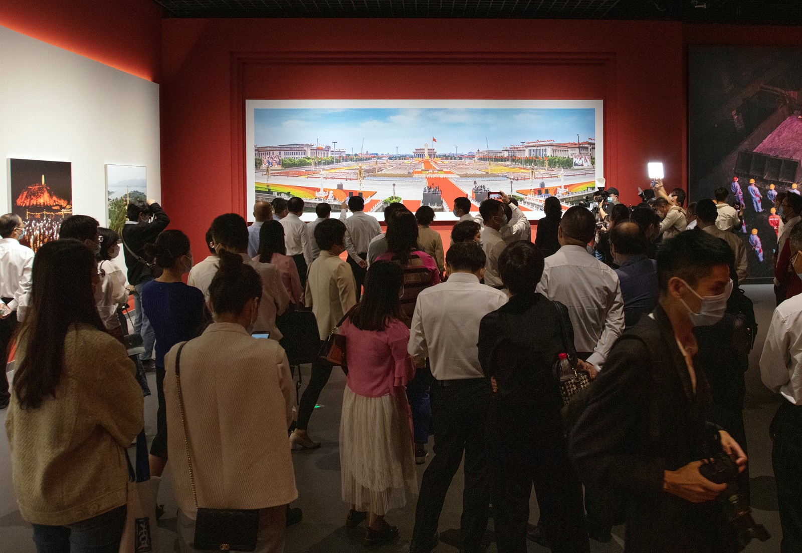 观众8 徐晓刚 摄 (1).jpg 观众8 徐晓刚 摄 (1).jpg