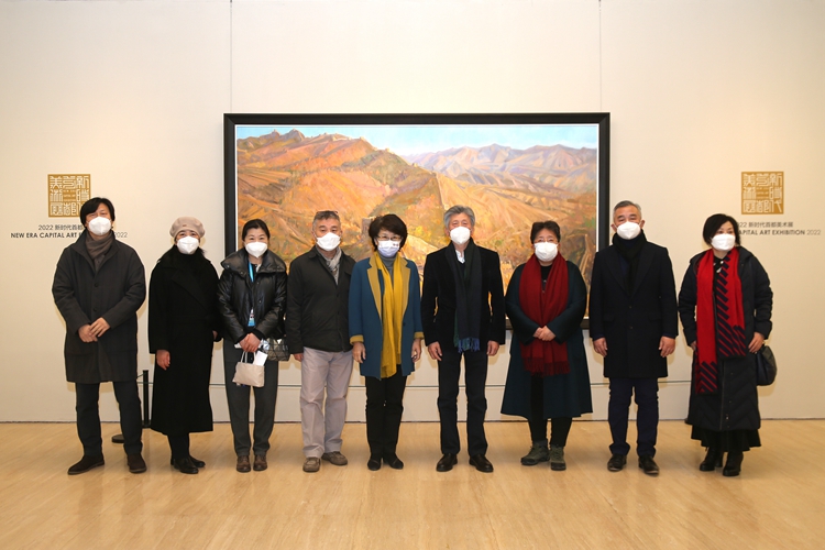 11参加开幕式的领导嘉宾及部分作者合影 (2).jpg 11参加开幕式的领导嘉宾及部分作者合影 (2).jpg