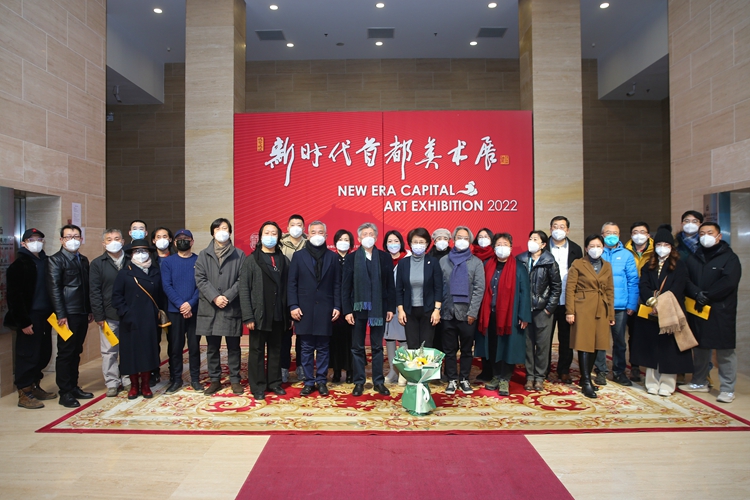 6参加开幕式的领导嘉宾及部分作者合影.jpg 6参加开幕式的领导嘉宾及部分作者合影.jpg